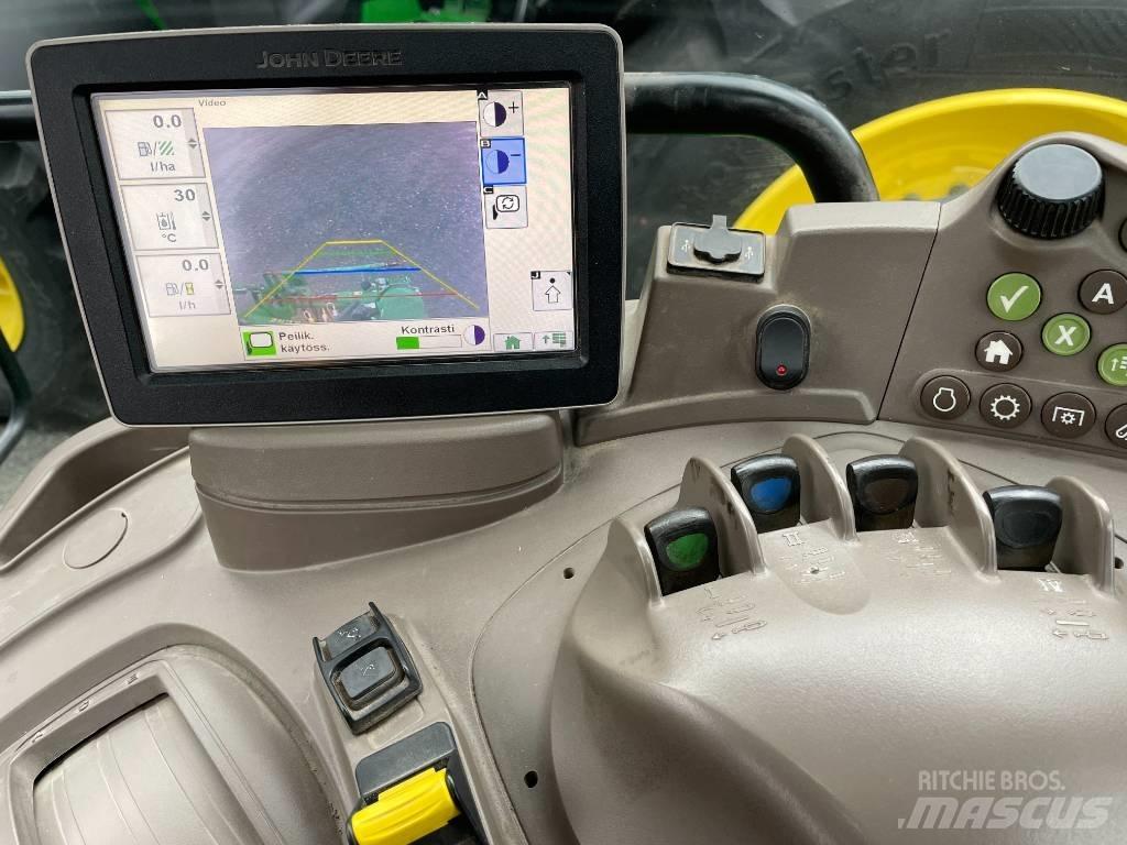 John Deere 6125 R الجرارات