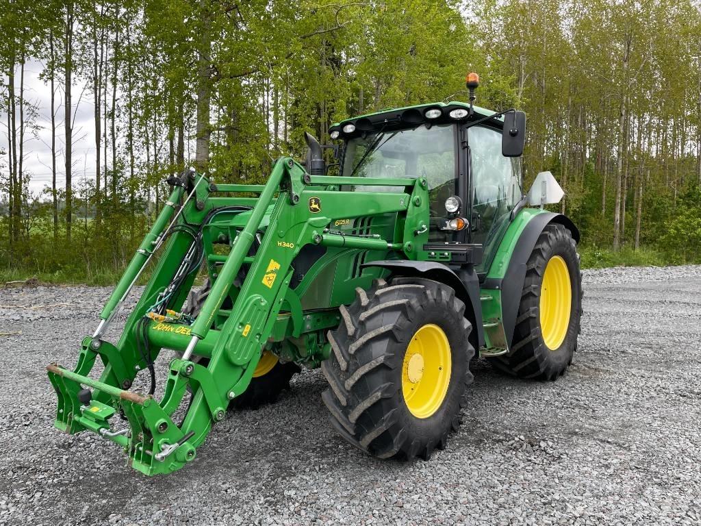 John Deere 6125 R الجرارات