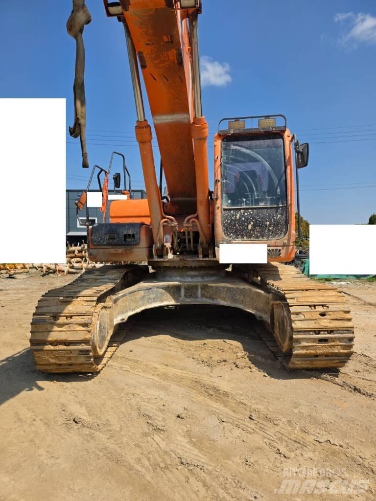 Doosan DX 300 LCA حفارات زحافة