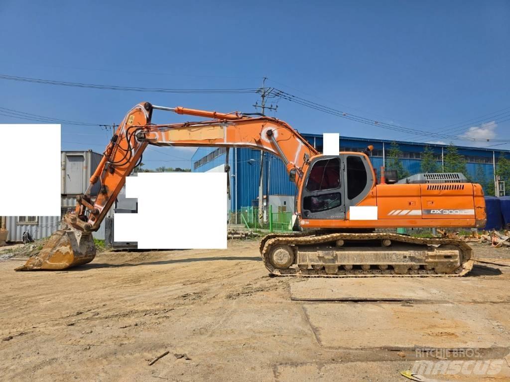 Doosan DX 300 LCA حفارات زحافة
