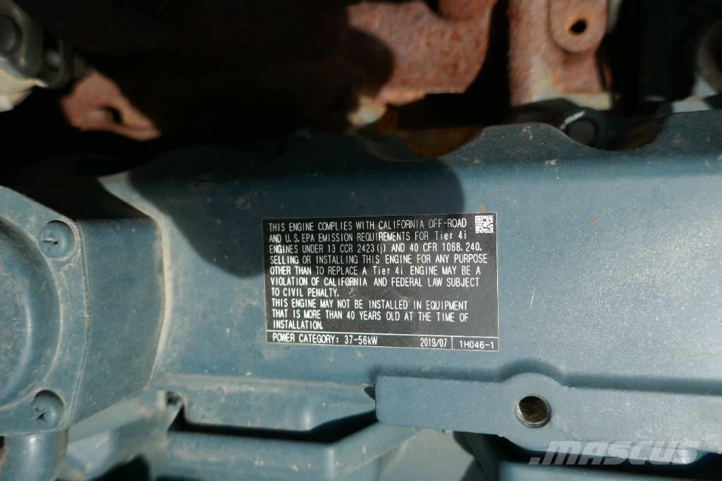 Morooka MST 600 V D عربات نقل قلابة مجنزرة