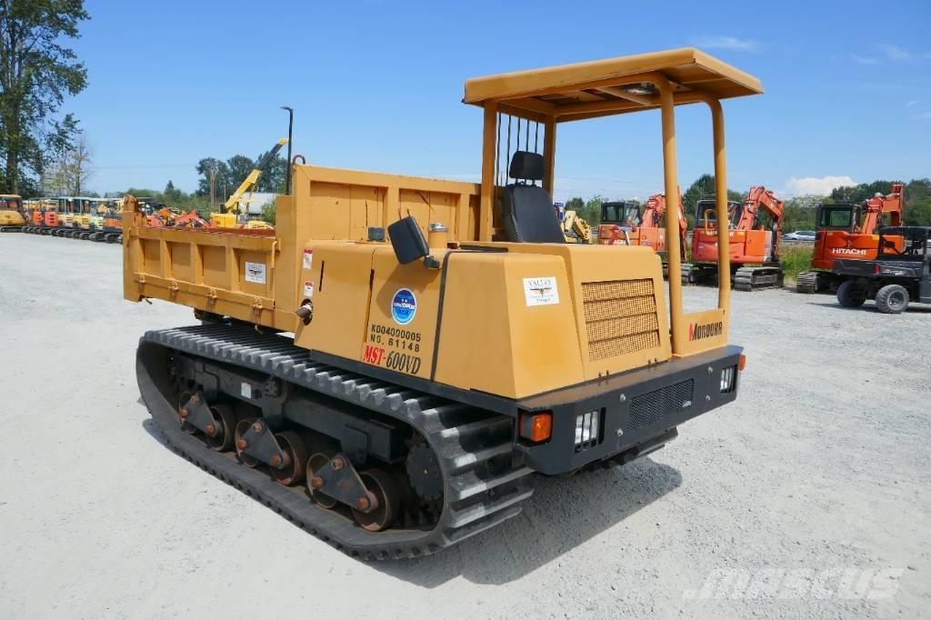 Morooka MST 600 V D عربات نقل قلابة مجنزرة