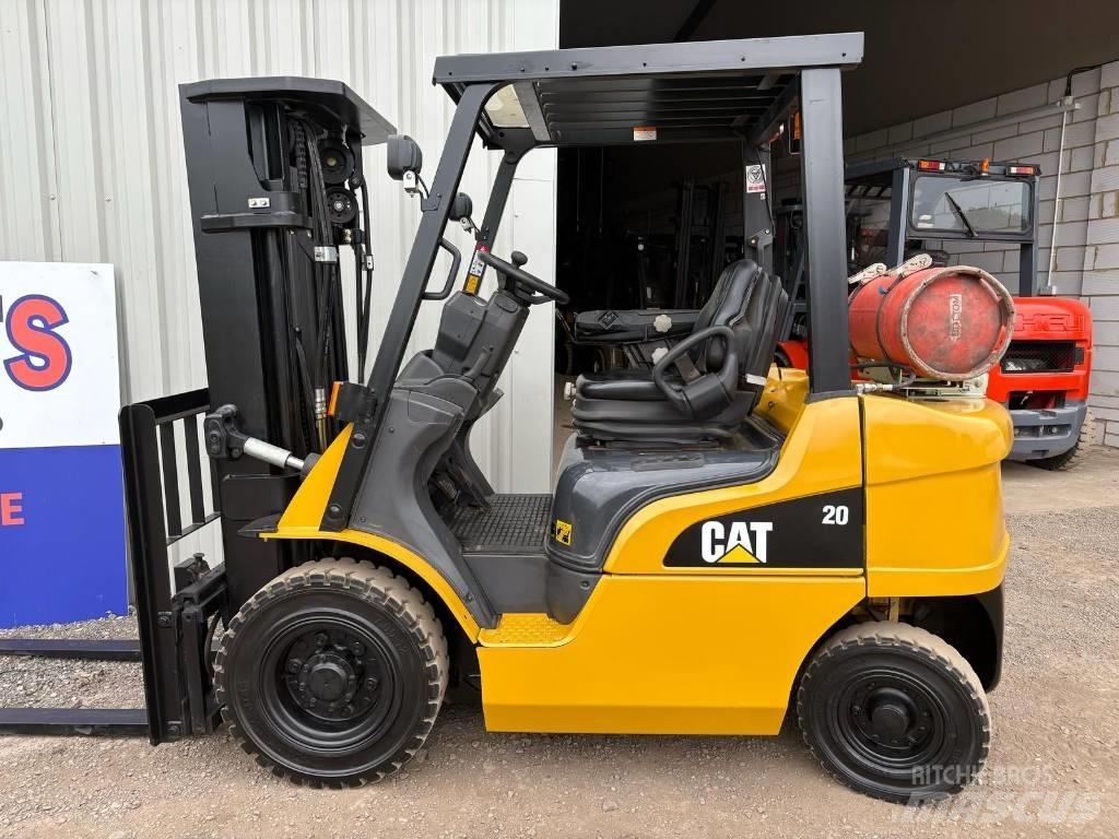 CAT GP 20 N شاحنات LPG