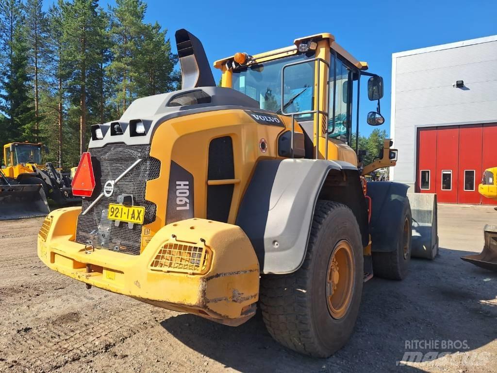 Volvo L 90 H لوادر بعجل