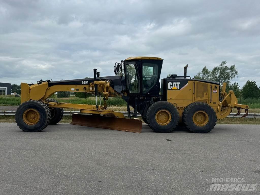 CAT 14M معدات تمهيد الطرق