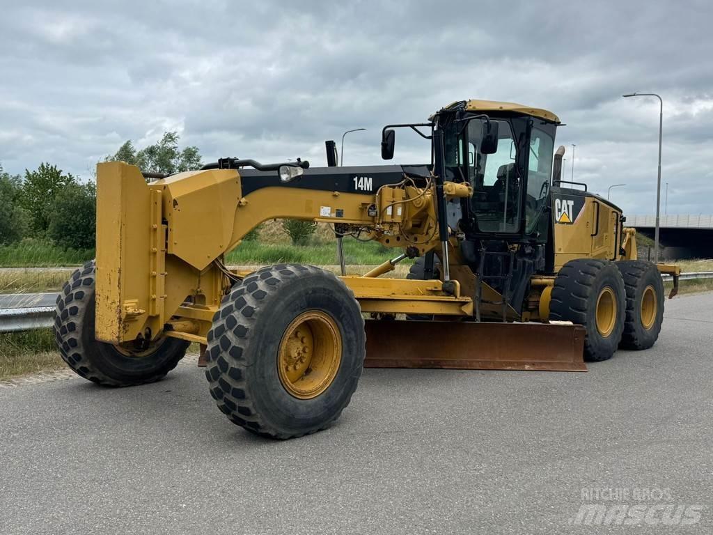 CAT 14M معدات تمهيد الطرق