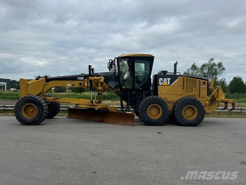 CAT 14M معدات تمهيد الطرق