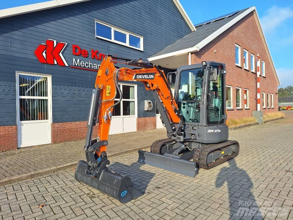 Develon DX 27 Z-7 حفارات صغيرة أقل من 7 طن (حفارات صغيرة)