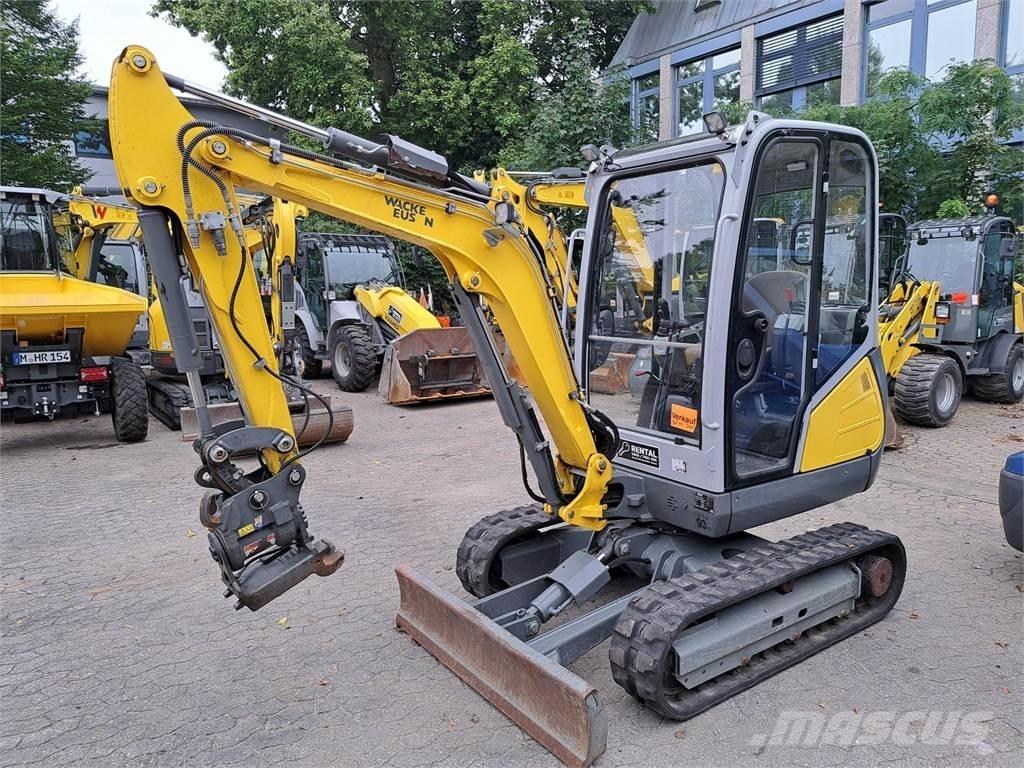 Wacker Neuson ET24 حفارات زحافة