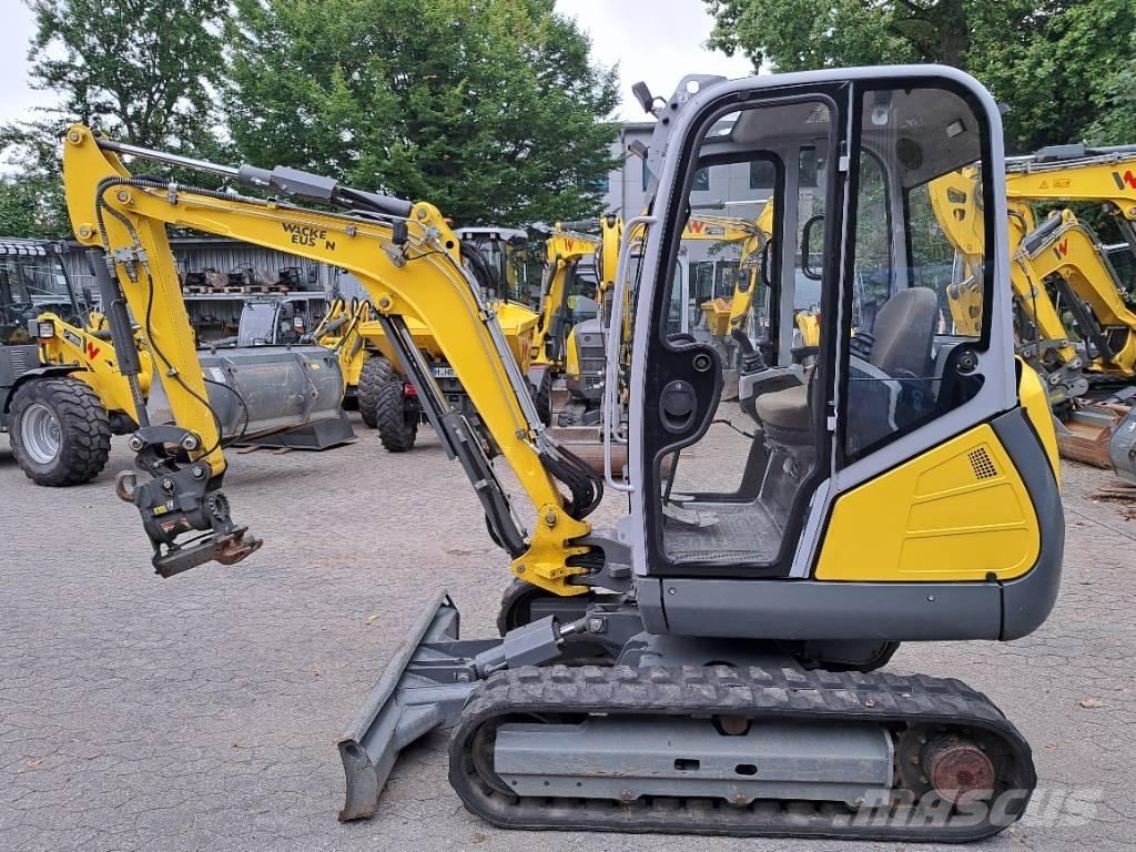 Wacker Neuson ET24 حفارات زحافة