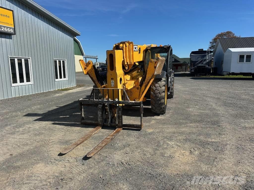 JCB 512-56 مناولات متداخلة