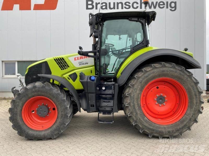 CLAAS AXION 810 الجرارات
