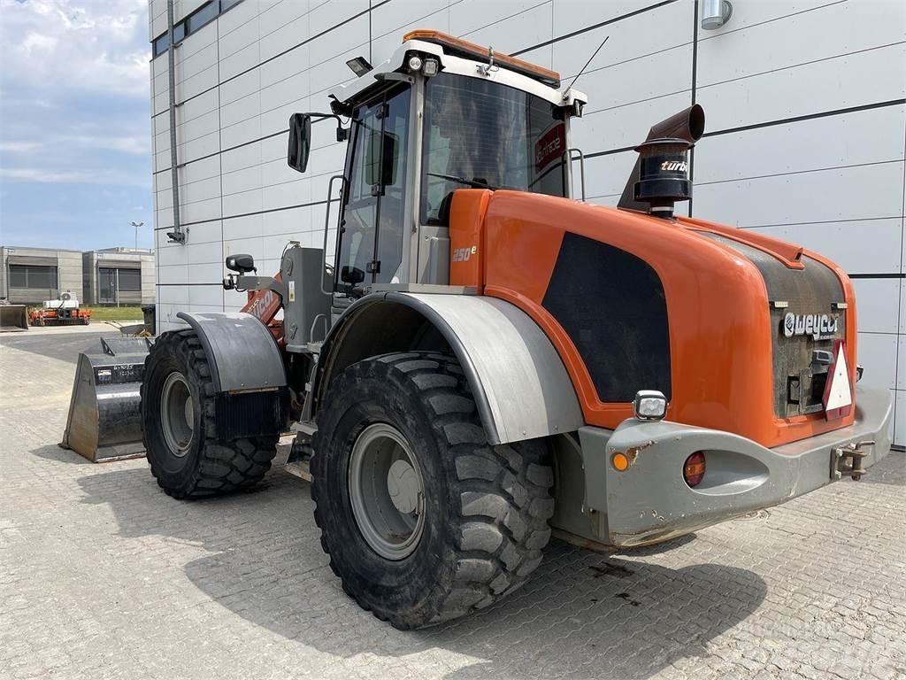Weycor AR250E لوادر بعجل