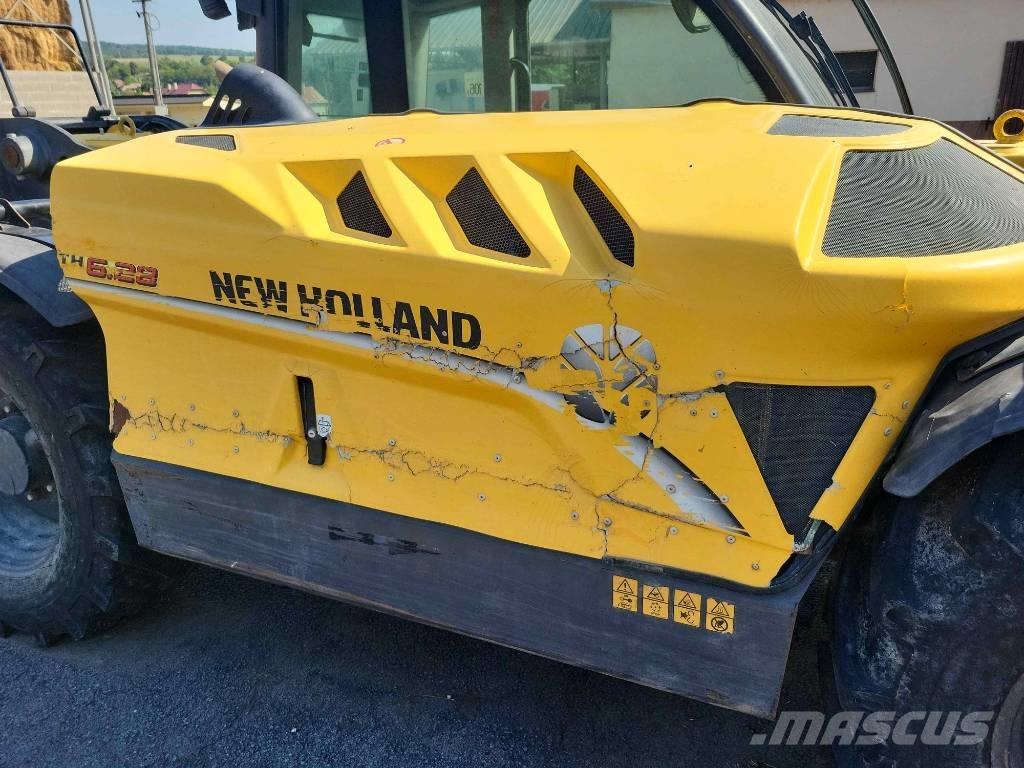 New Holland TH 6.28 معدات مناولة لأغراض الزراعة