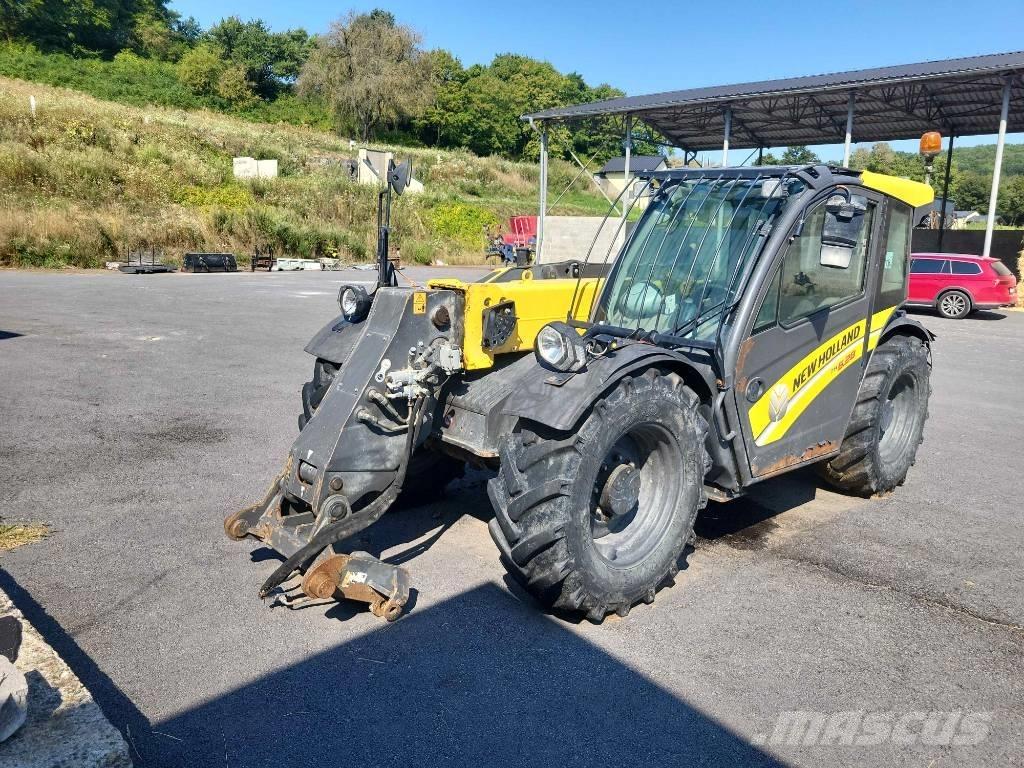 New Holland TH 6.28 معدات مناولة لأغراض الزراعة