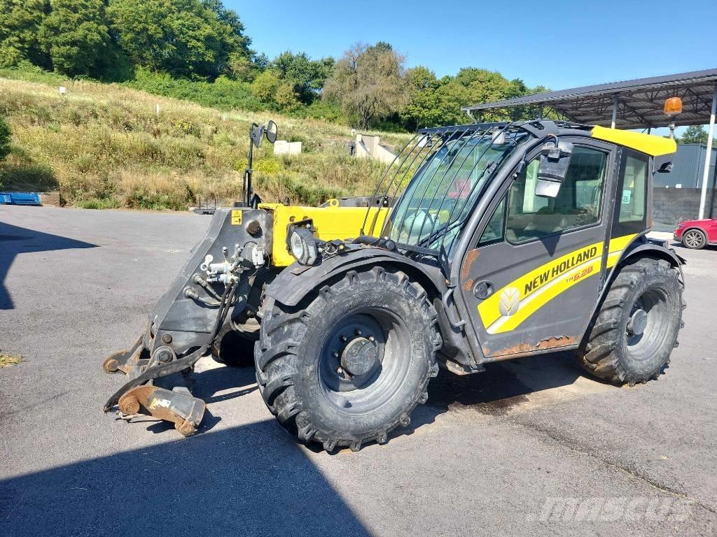 New Holland TH 6.28 معدات مناولة لأغراض الزراعة
