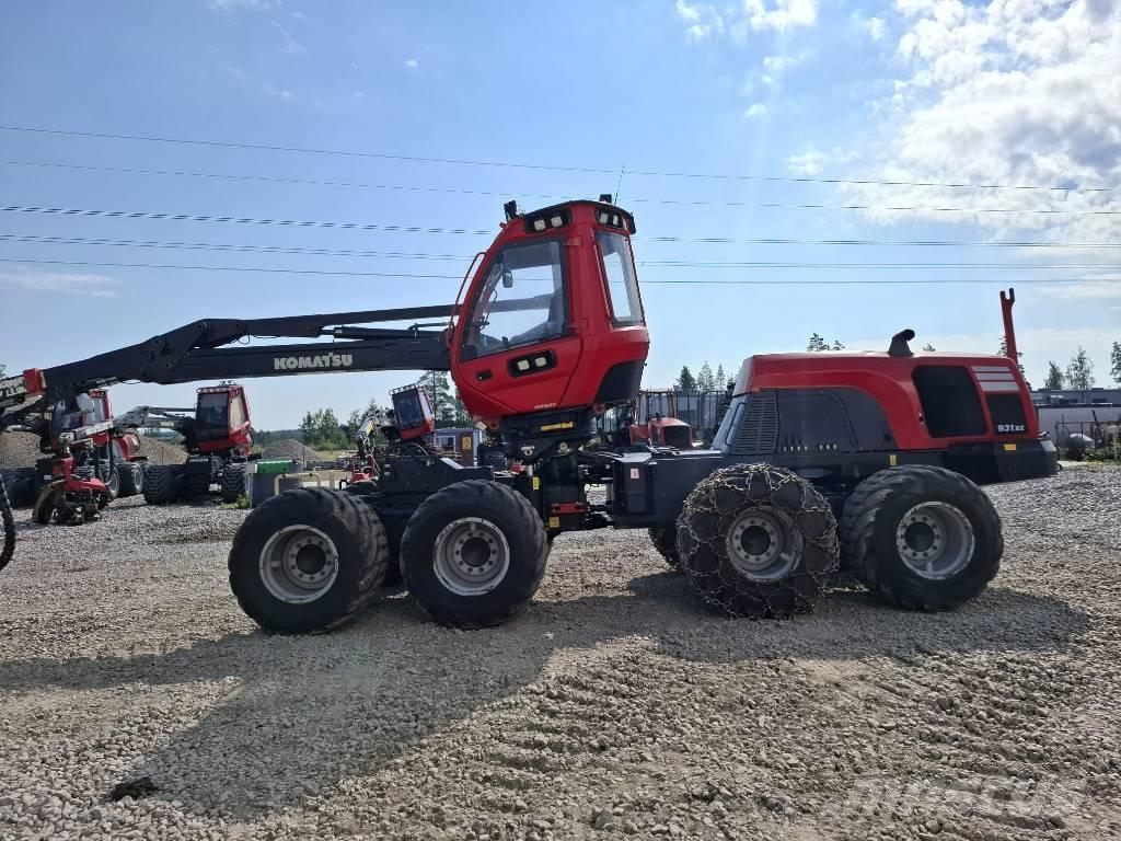 Komatsu 931 XC حصادات