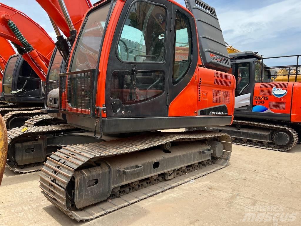 Doosan DX140 حفارات زحافة