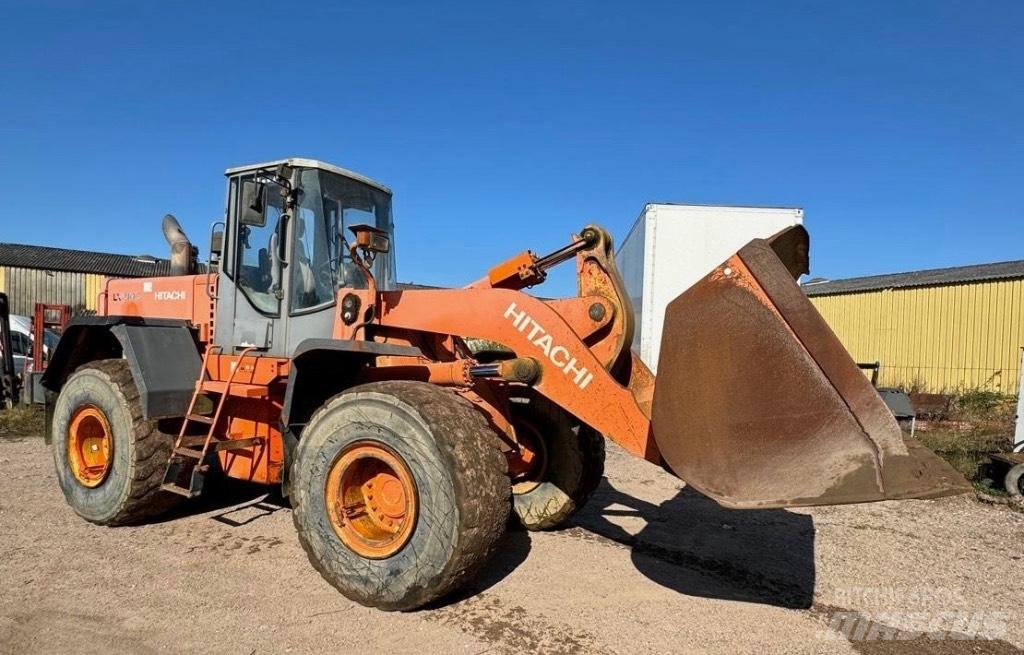 Hitachi LX 210 E لوادر بعجل