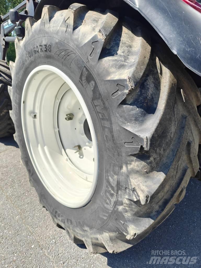 Valtra C 150 الجرارات