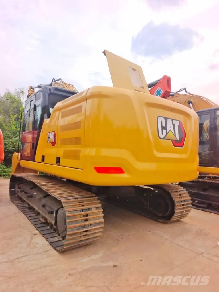 CAT 323 GC حفارات زحافة