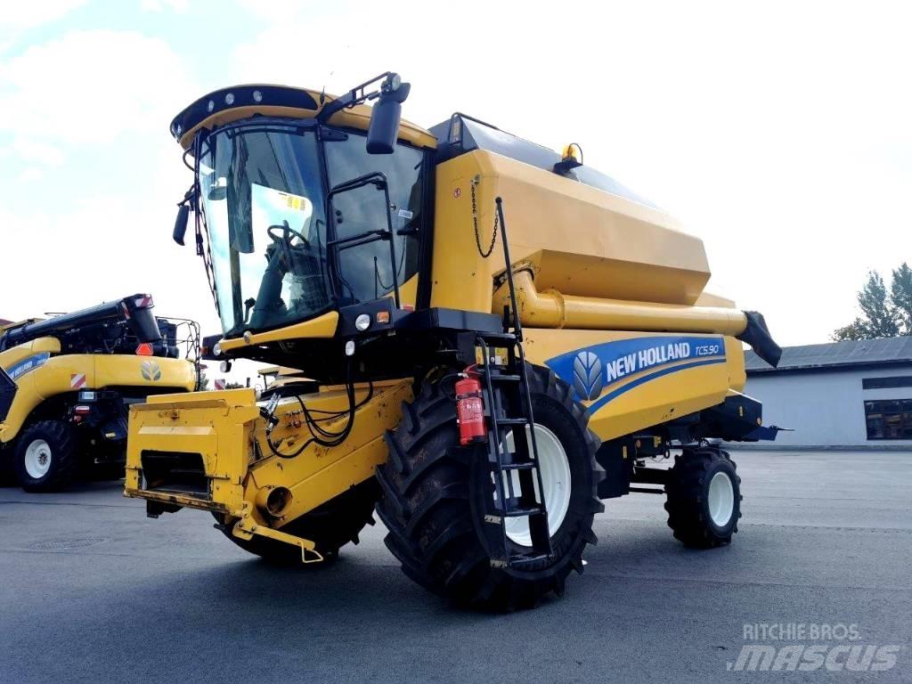 New Holland TC 5.70 حصادات