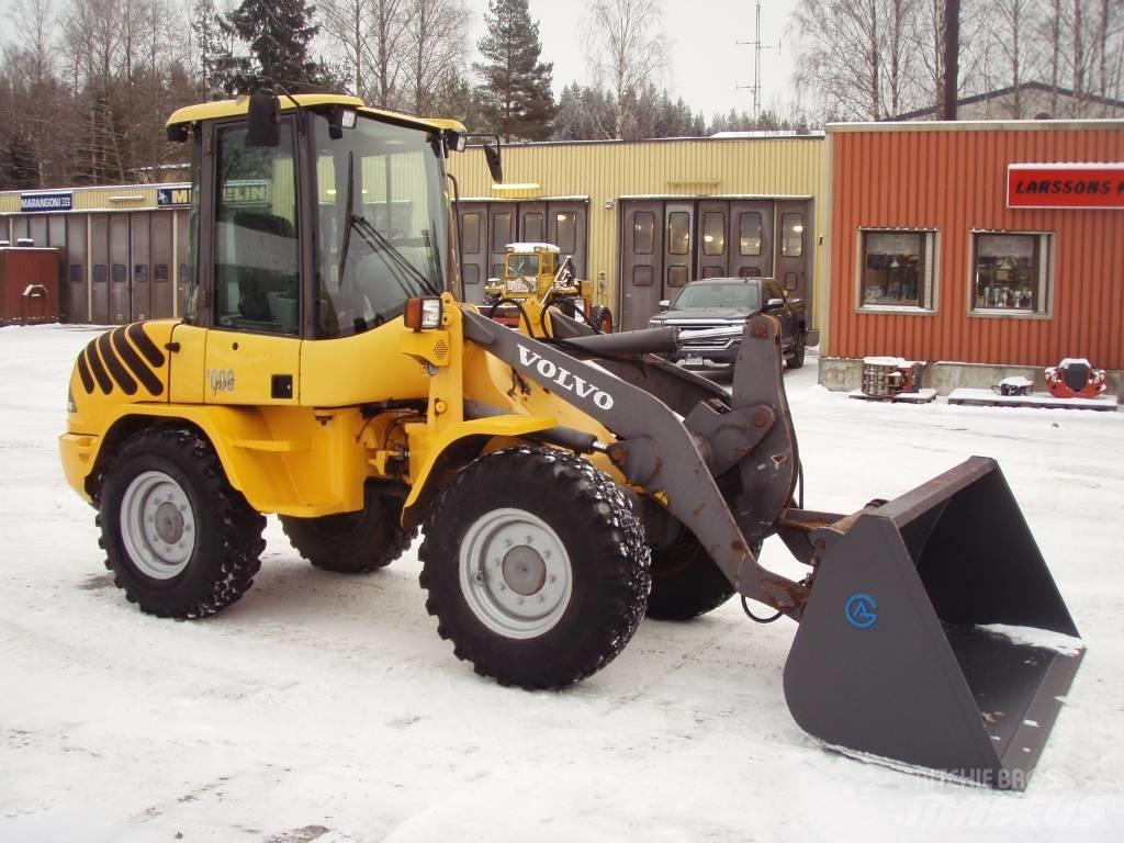 Volvo L 30 B Pro لوادر بعجل