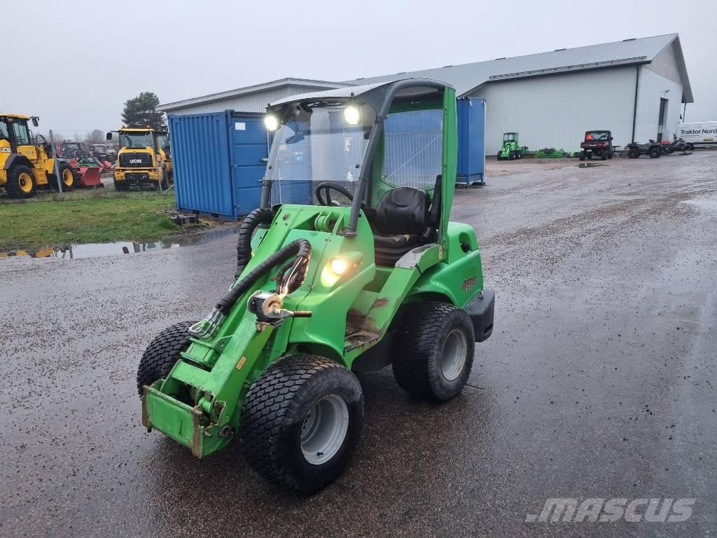 Avant 630 لوادر صغيرة