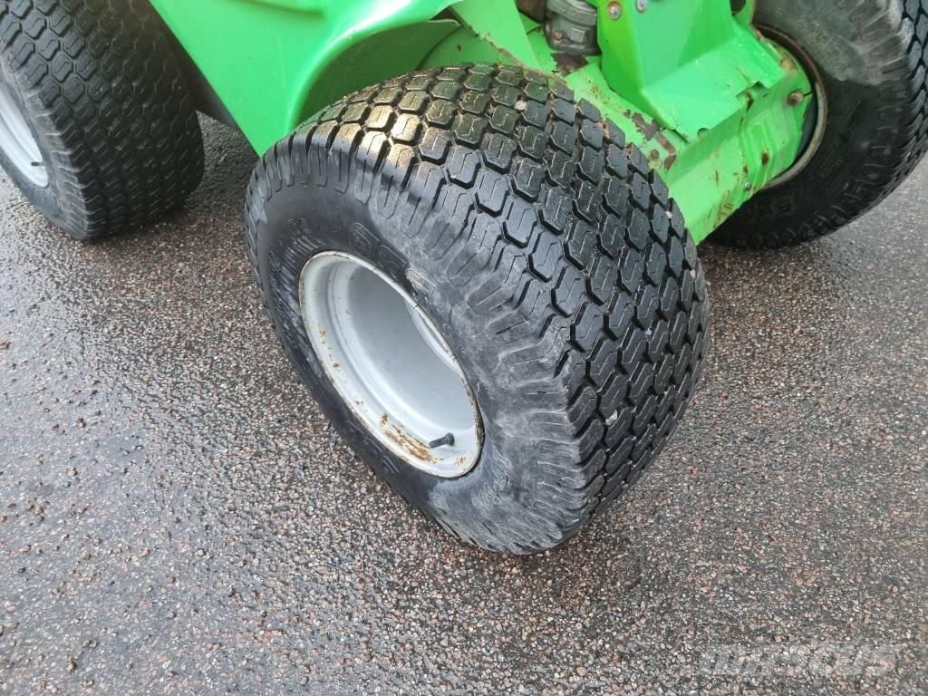 Avant 630 لوادر صغيرة