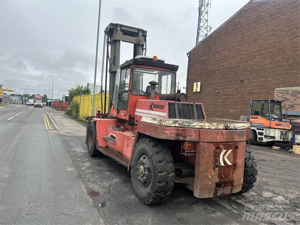 Kalmar DCD160-12 شاحنات الديزل