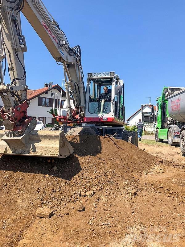 Takeuchi TB 2150 حفارات زحافة