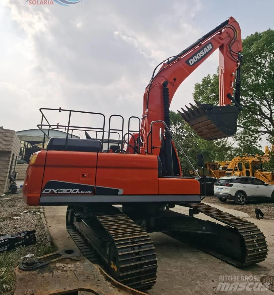 Doosan DX 300LC-9C حفارات زحافة