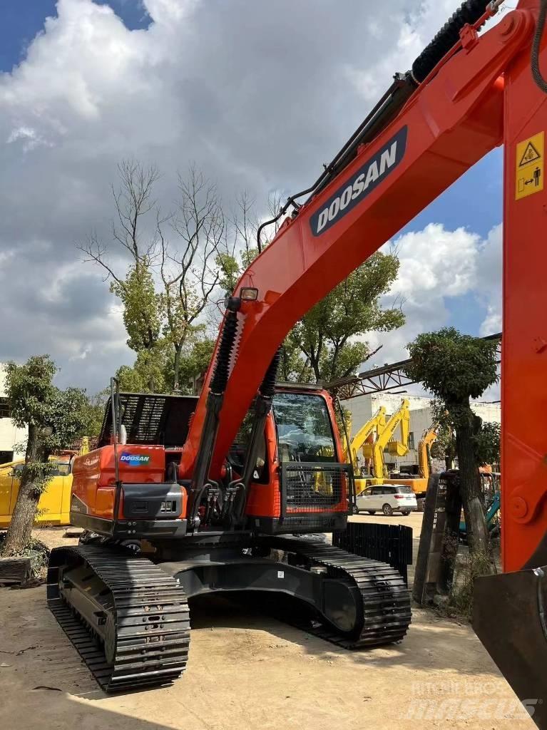 Doosan DX 225 LC-9c حفارات صغيرة أقل من 7 طن (حفارات صغيرة)
