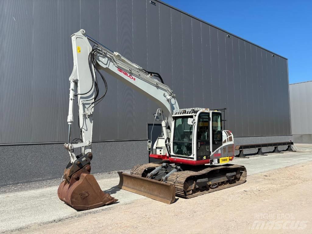 Takeuchi TB 2150 R حفارات زحافة