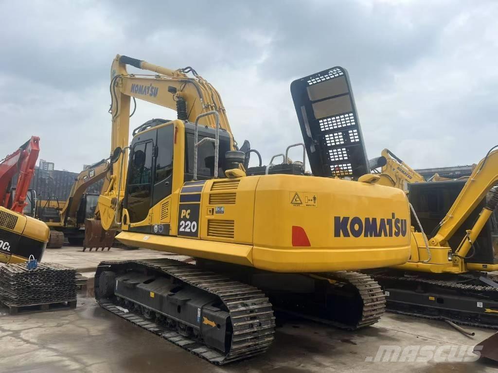 Komatsu PC 220-8N1 حفارات زحافة