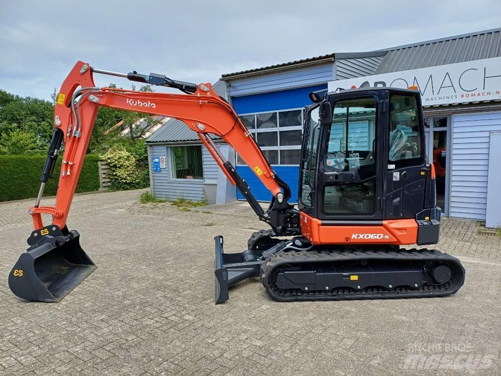 Kubota KX060-5 حفارات صغيرة أقل من 7 طن (حفارات صغيرة)