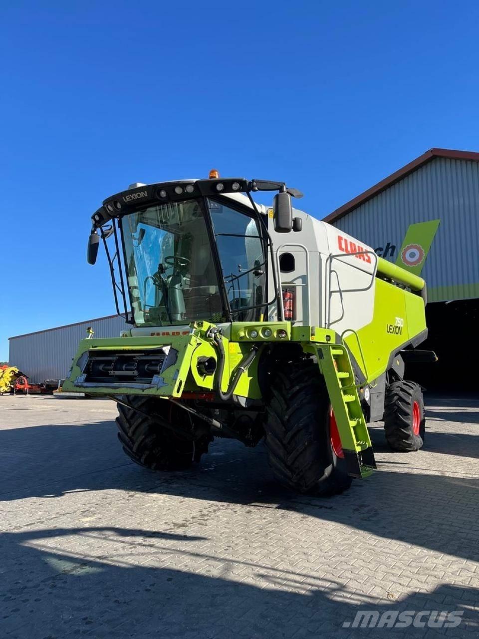CLAAS Lexion 750 حصادات