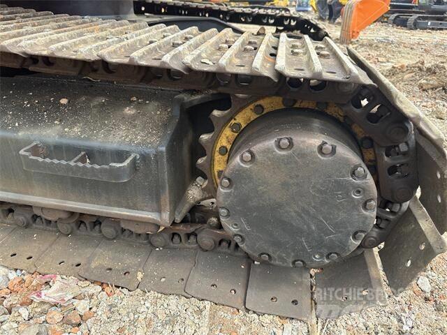 Hitachi ZX 138 حفارات زحافة