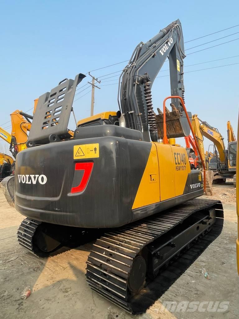 Volvo EC 140 حفارات زحافة
