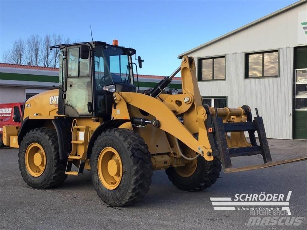CAT 914 M لوادر بعجل