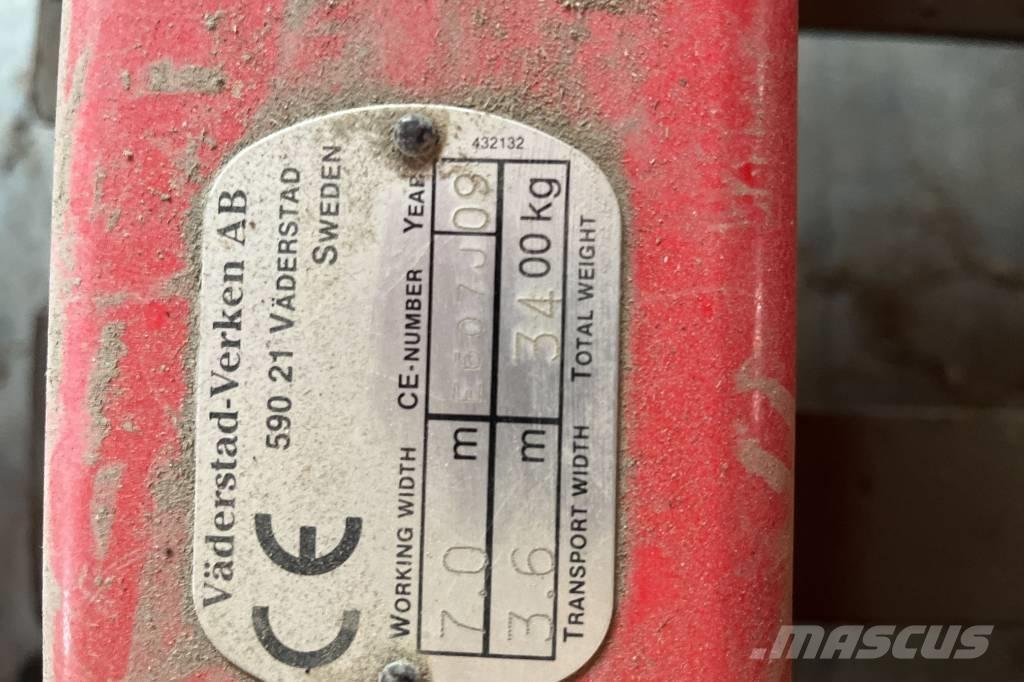 Väderstad NZA700 كاسحات