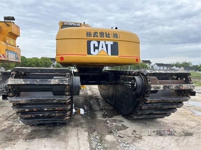 CAT 320 C حفارات زحافة
