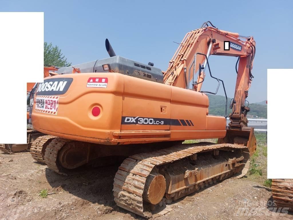Doosan DX 300 LCA حفارات زحافة