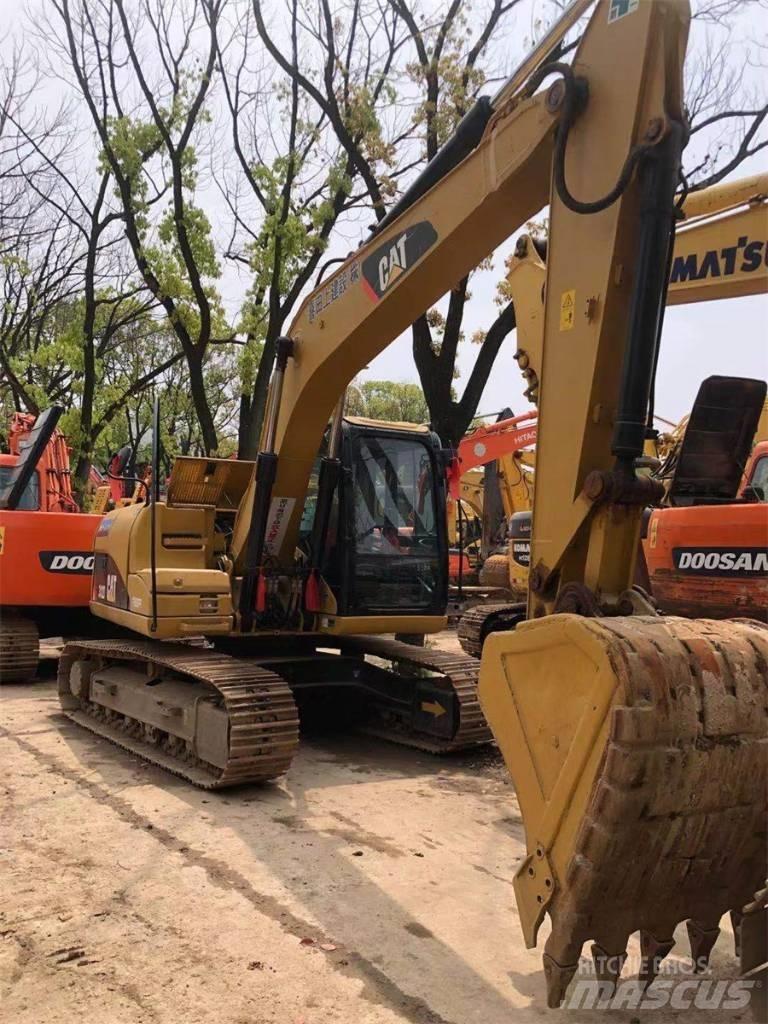 CAT 312 D حفارات زحافة
