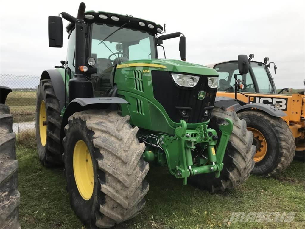 John Deere 6215R الجرارات