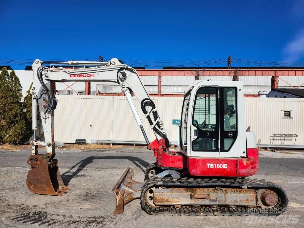 Takeuchi TB 180 FR حفارات زحافة