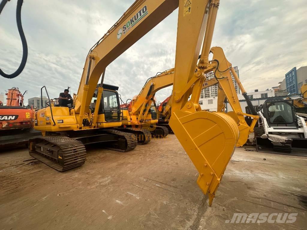 Komatsu PC 220-8 حفارات زحافة