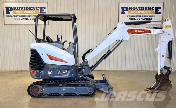 Bobcat E32 حفارات صغيرة أقل من 7 طن (حفارات صغيرة)