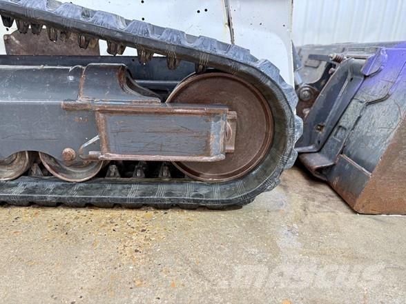 Bobcat T590 لوادر انزلاقية التوجيه
