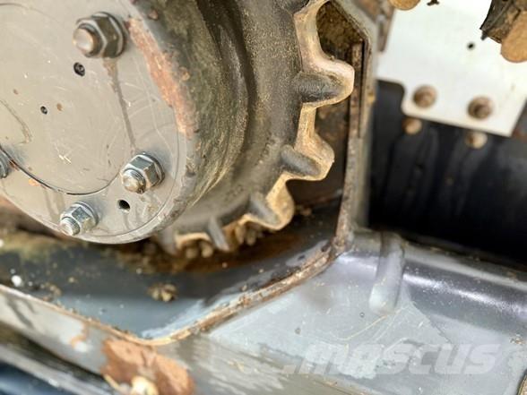 Bobcat T740 لوادر انزلاقية التوجيه